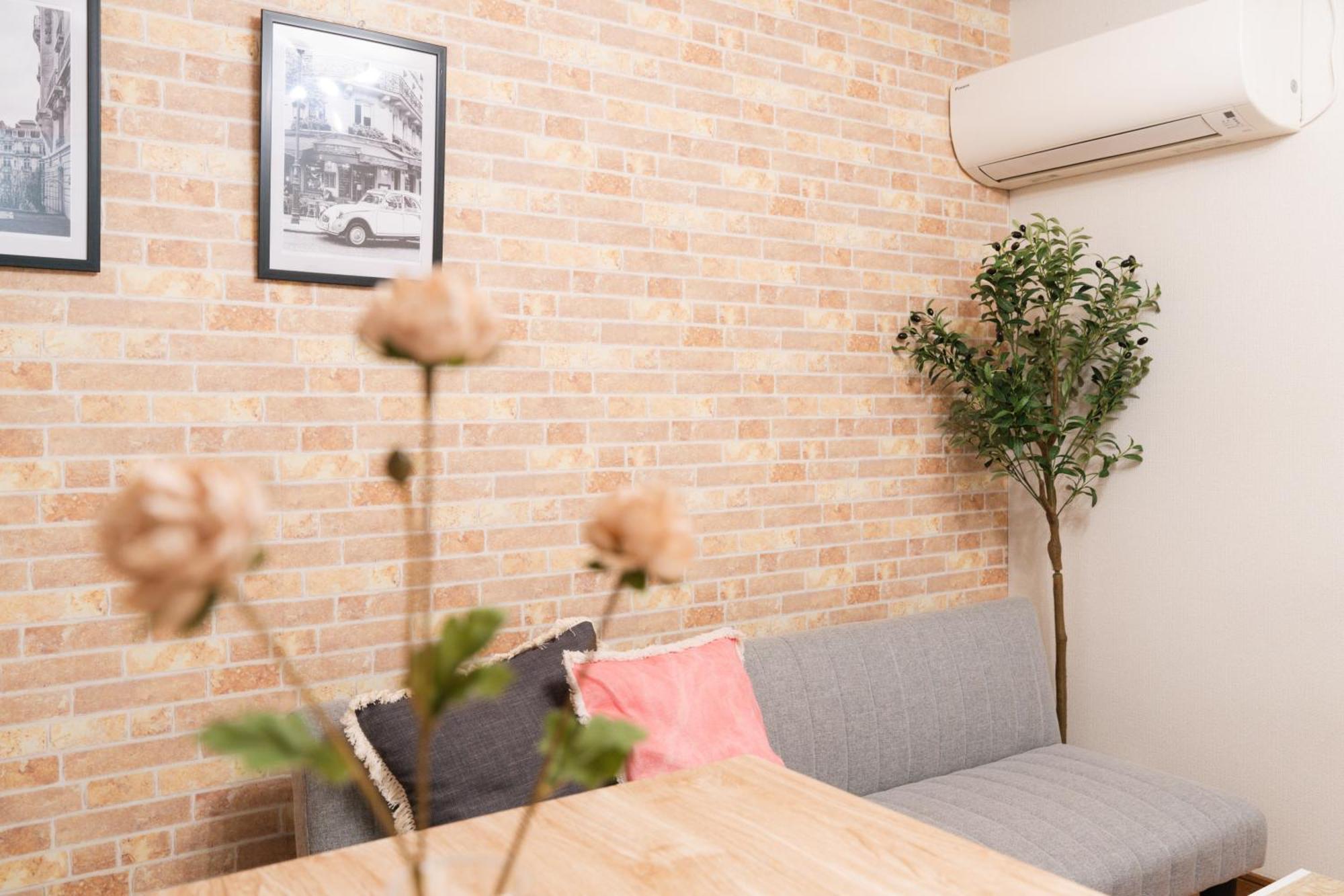 大正駅徒歩1分! 便利で静かな2ldk一軒家 Apartemen