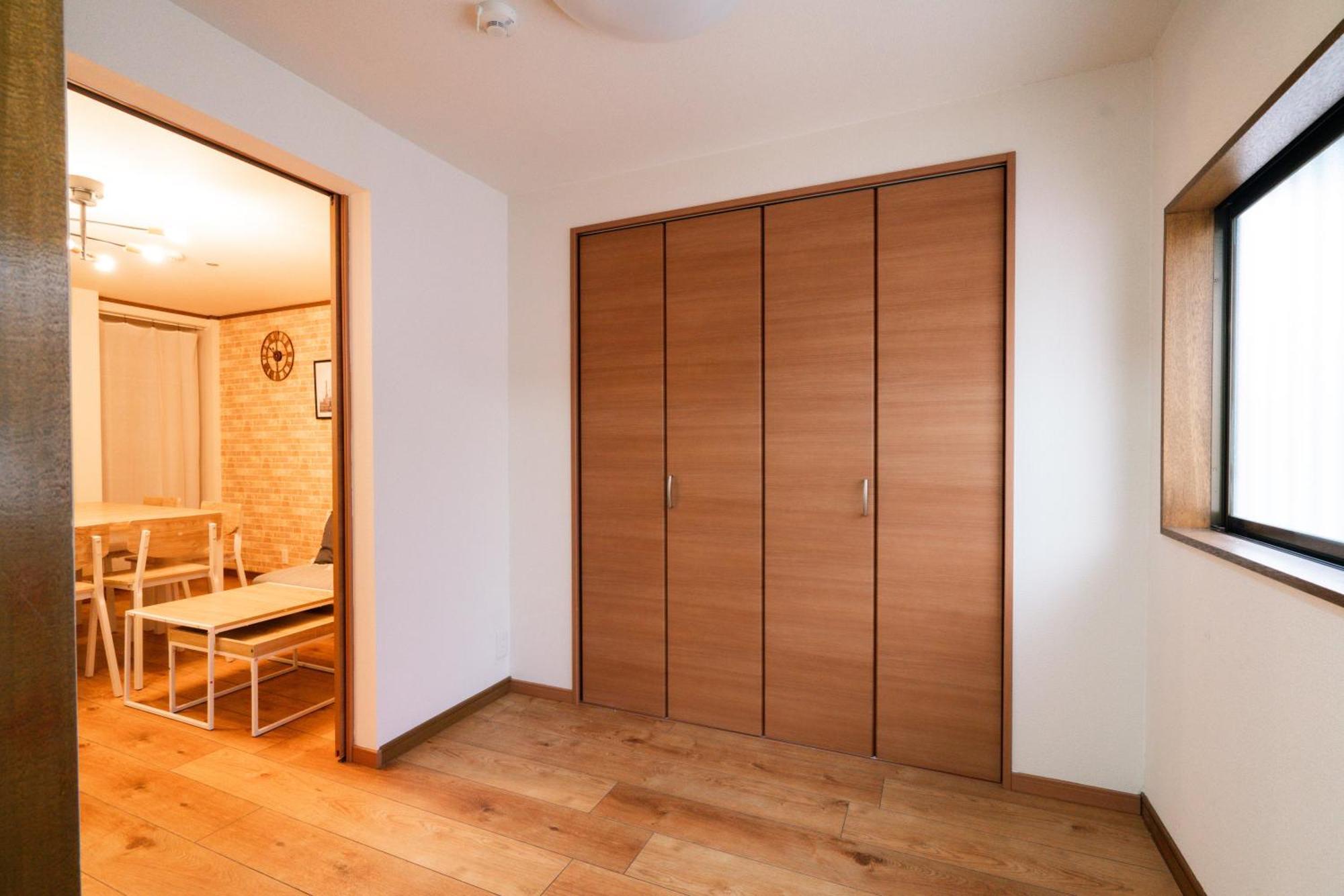 大正駅徒歩1分! 便利で静かな2ldk一軒家 Apartment *